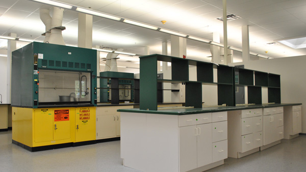 rent commercial lab space